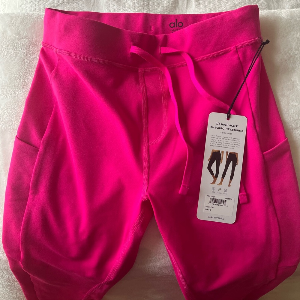 Alo Leggings